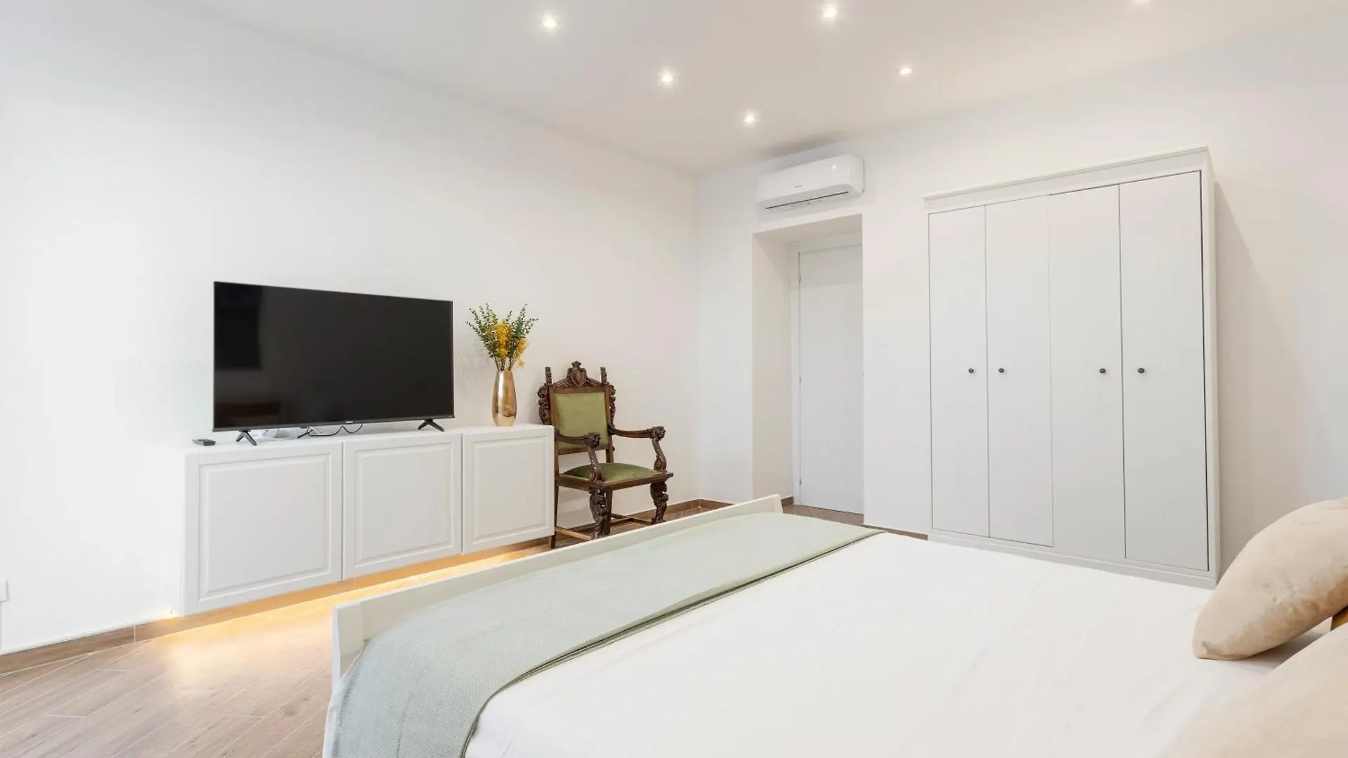 Old Port Luxury Apartments Palermo Italy